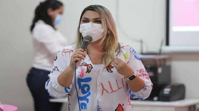Prevenção é um ato de amor e cuidado com você, palestra com com a Psicóloga Tásia Trindade.